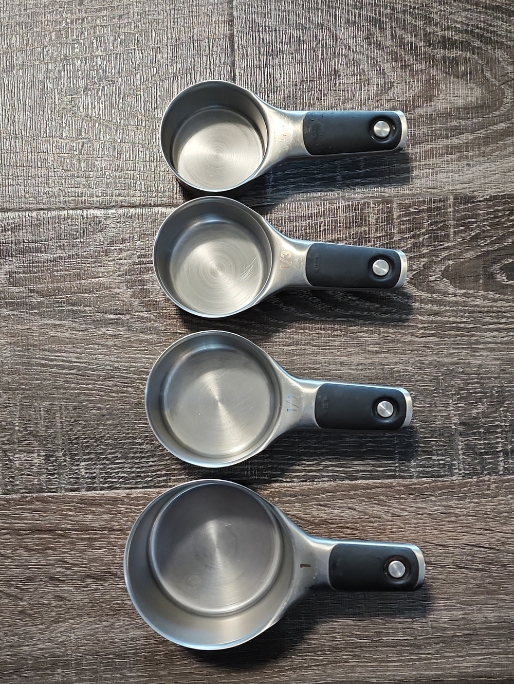 🎉 OXO Magnetic Stainless Steel Measuring Cups - Set of 4 🎉